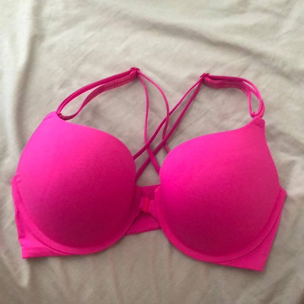 Victoria’s Secret t-shirt push-up 36D Hot Pink
